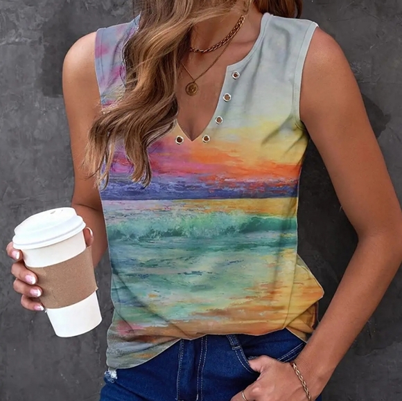 ETCYY NEW Tops - ETCYY NEW Ocean Waves Sleeveless Tank, Womens Size Medium